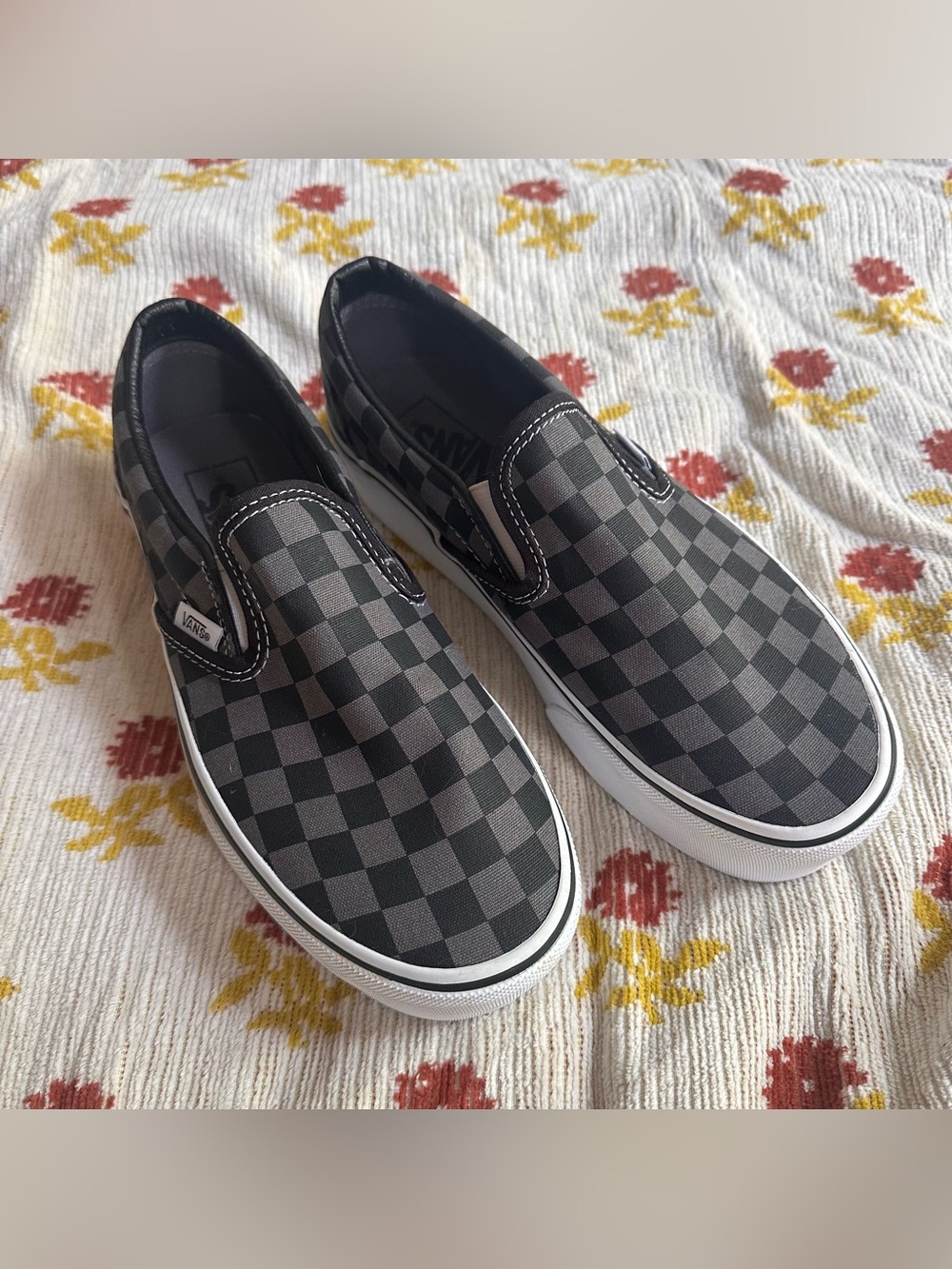 New NWOT Vans Classic Slip-On Platform Checkerboard Shoe in Black and Grey W 8 - Picture 7 of 13